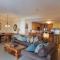 Comfortable 1 Bedroom Condo - Slopeside condo