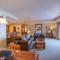 Comfortable 1 Bedroom Condo - Slopeside condo