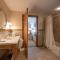 Wheelchair Accessible 2-Bedroom Condo - Slopeside condo