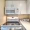 Longboat Key Condo with Lanai Walk to Beach and Shops