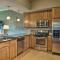 Branson Condo w/ Table Rock Lake Views, Near Strip