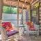 Rustic-Yet-Cozy Cabin with Patio, 12 Mi to Asheville - Arden