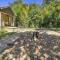 Pet-Friendly Cottage with Fire Pit - 3 Mi to SIU! - كاربونديل