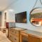 Hotel Lexen Newhall & Santa Clarita - Near Six Flags Magic Mountain