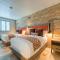 Hotel Lexen Newhall & Santa Clarita - Near Six Flags Magic Mountain