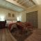 Appartamento Io e Te Cortona centro storico - seconda doccia su romantica corte