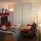 Center - Atelier Residence