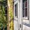 The Vineyard Cottage - Stay Waiheke