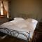 Roes Suites