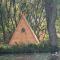 "George's" lakeside wooden tipi - Sudbury