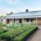 Aylmerton House and Cottage for 14 Southern Highlands - Mittagong