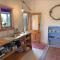 Quail Farm, Colonial charm