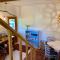 Quail Farm, Colonial charm