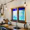 Quail Farm, Colonial charm
