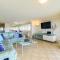 Main Beach Waterfront Apartment