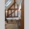 Old Oak Barn - Beautiful barn conversion with wonderful Jacuzzi hot tub - Стоумаркет