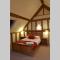 Old Oak Barn - Beautiful barn conversion with wonderful Jacuzzi hot tub - Stowmarket