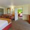 Apple Tree Inn; SureStay Collection by Best Western - Petoskey