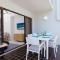 Krait Court, 1 6-8 Krait Cl - great 2 bedroom unit close to little beach