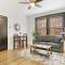 Newly Renovated 1BR Apt in Ideal Location - Belmont E1 - Чикаго