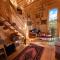 Viking house in the tree! Jacuzzi, Sauna,apkure!