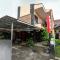 OYO 2285 Art Guest House Syariah - Yogyakarta