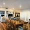 Jetty Beach Splendour Apartment
