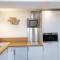 Duplex : Plage 300m, Clim, Netflix