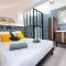 Duplex : Plage 300m, Clim, Netflix