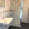 Große Familienvilla mit privat innen Jacuzzi & Sauna