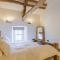 5 Star Cottage on the Green with Log Burner - Dog Friendly - Austwick