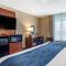 Comfort Inn & Suites Blue Ridge