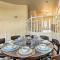 Private Dock and Balcony Waterfront Sparks Home - سباركس