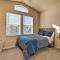 Private Dock and Balcony Waterfront Sparks Home - سباركس