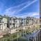 Private Dock and Balcony Waterfront Sparks Home - سباركس