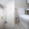 Hotel O Ys Inn