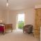 Hendy - First Floor Apartment