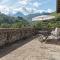 Flat with heated hot tub and shared pool - Casola in Lunigiana