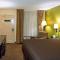 Rodeway Inn & Suites Clarksville near Governors Square Mall Rodeway Inn & Suites Clarksville near Governors Square Mall