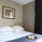 Suites & Hôtel Helzear Champs-Elysées photo 20