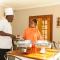 Safari Club Guest Lodge OR Tambo International Airport - Kempton Park