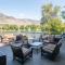Riverland Inn & Suites