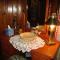 Historic cabin off I-77, views, antiques, Wi-fi, wonderful experience for 2!