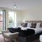 Syster Properties Serviced Accommodation Leicester 5 Bedroom House Glen View - Leicester