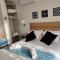 Migdal Luxury Suites Netanya J29 - Netanja