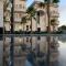 Golden White Al Shifa Hotel