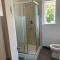 Vancouver Backpacker House - 10 min walk to Metrotown skytrain station
