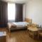 Land Hotel