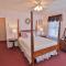 Lizard Creek Inn