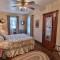 Lizard Creek Inn